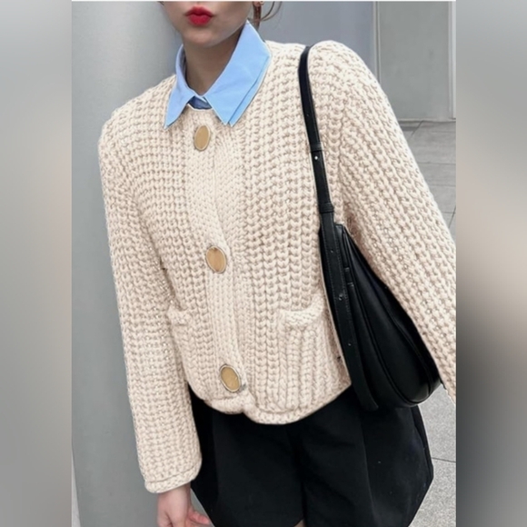 Cozy Cream Cropped Cardigan Knit Sweater - Picture 5 of 10